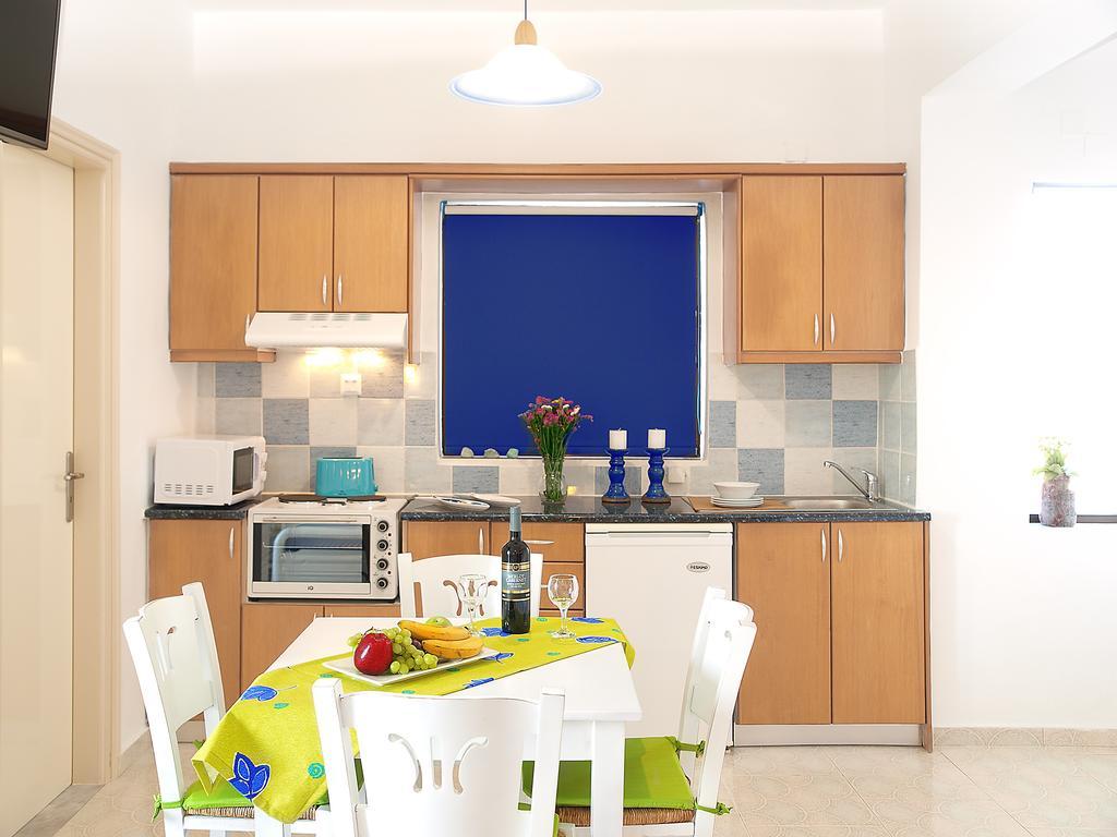 Almiris Seaside Apartments Apartment *